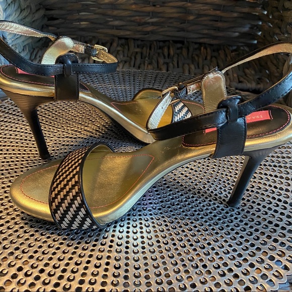 Isaac Mizrahi Strappy Stiletto Cocktail Heels Black & Gold 9 - Picture 2 of 8